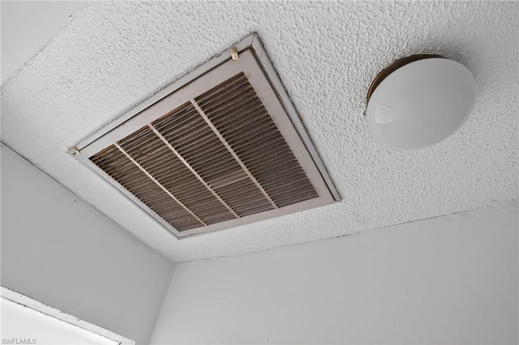 ISLAND PARK VILLAGE - Residential