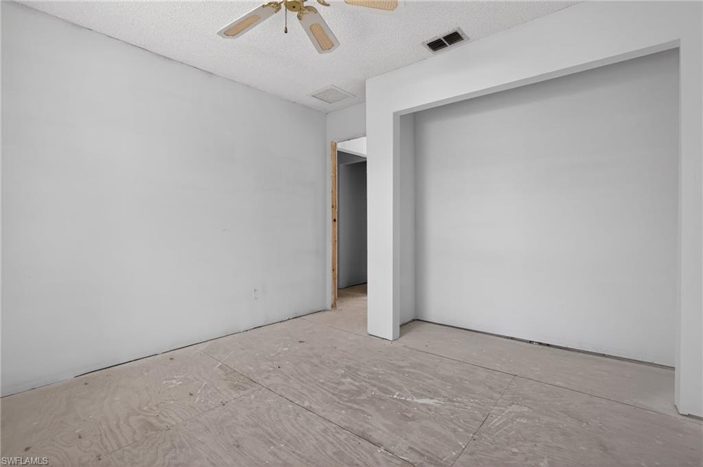 ISLAND PARK VILLAGE - Residential