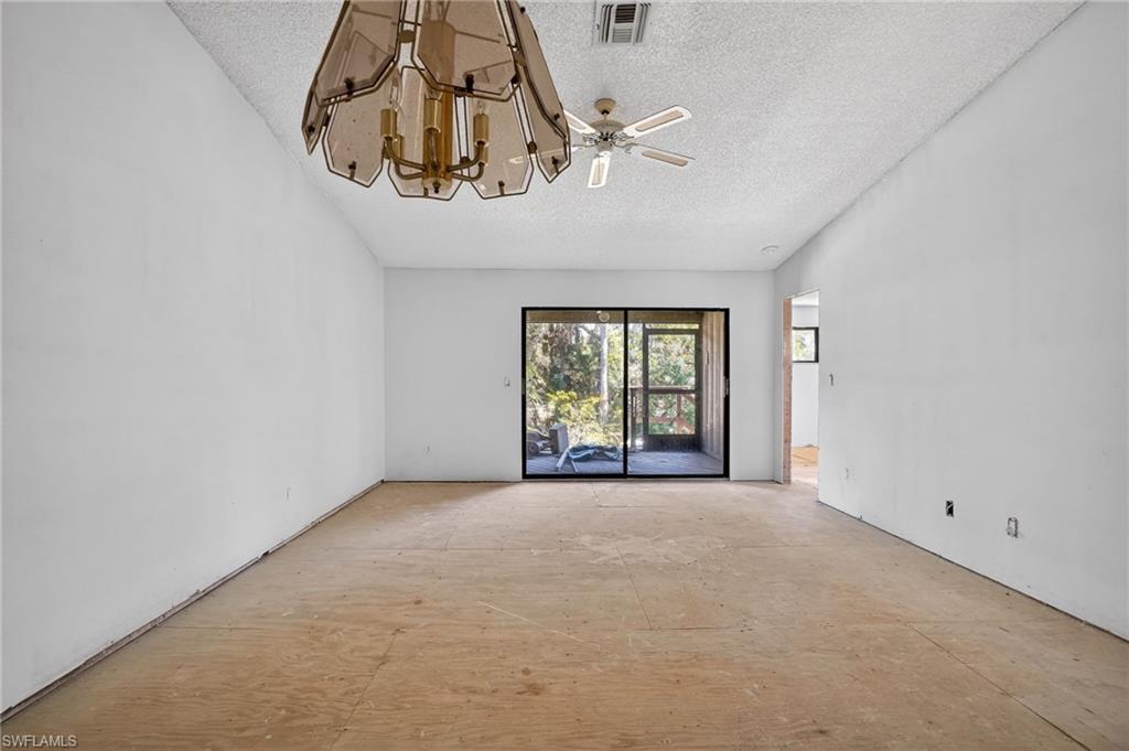 ISLAND PARK VILLAGE - Residential