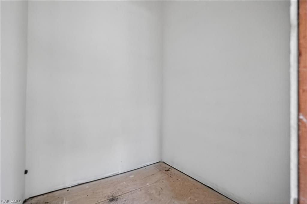 ISLAND PARK VILLAGE - Residential