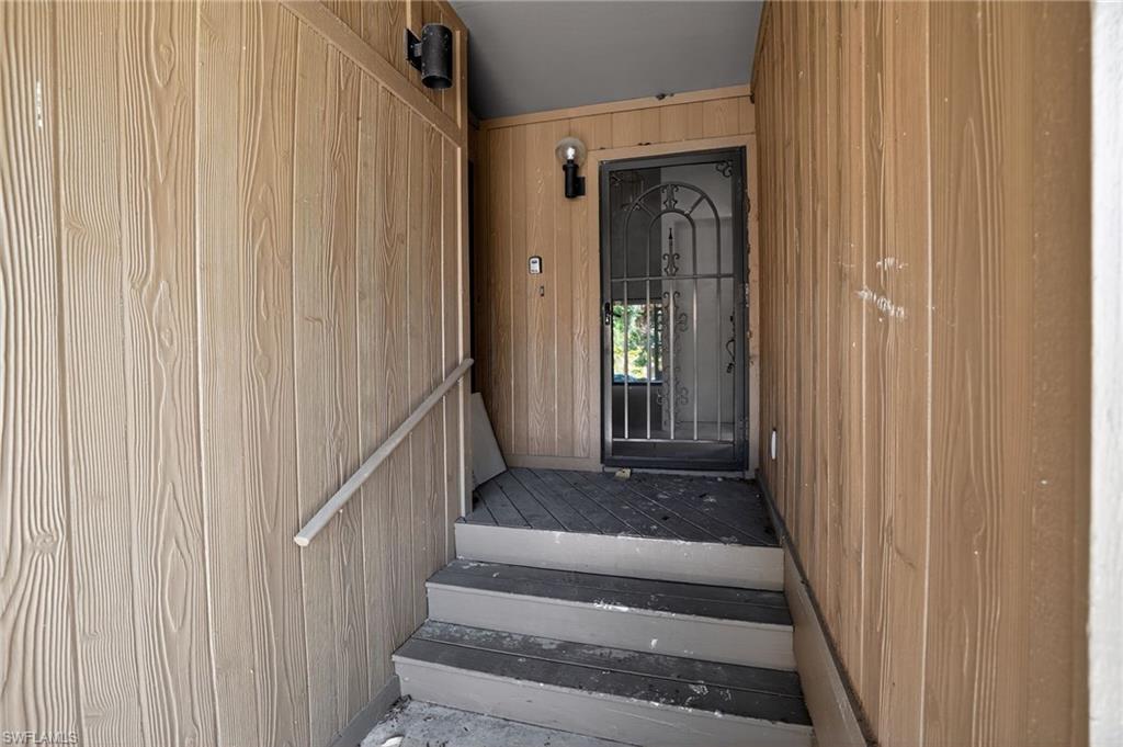 ISLAND PARK VILLAGE - Residential