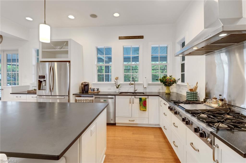 PINE RIDGE - Residential