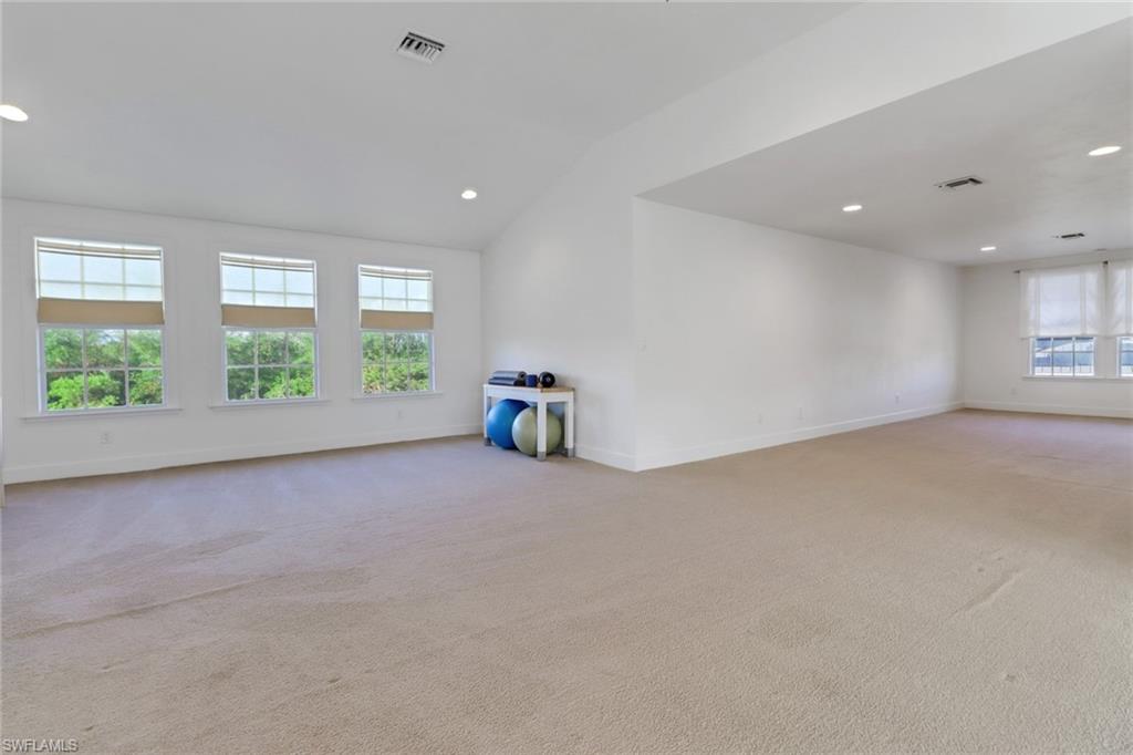 PINE RIDGE - Residential