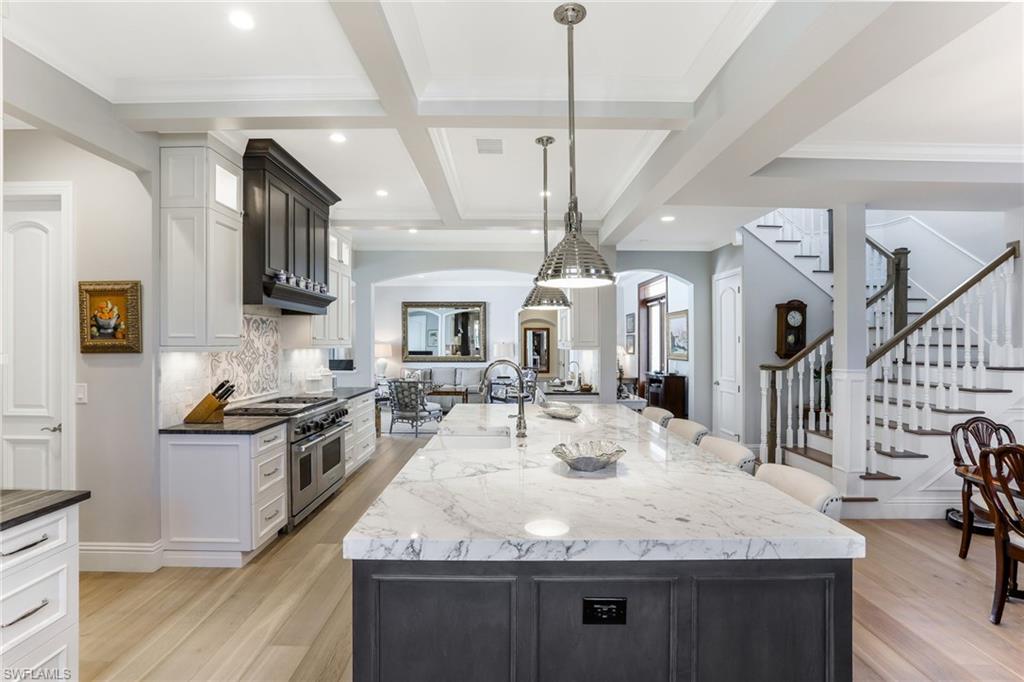 OLDE NAPLES - Residential