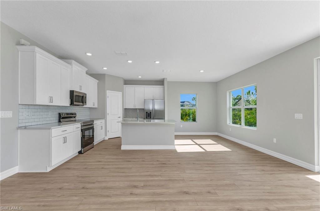 ROTONDA LAKES - Residential