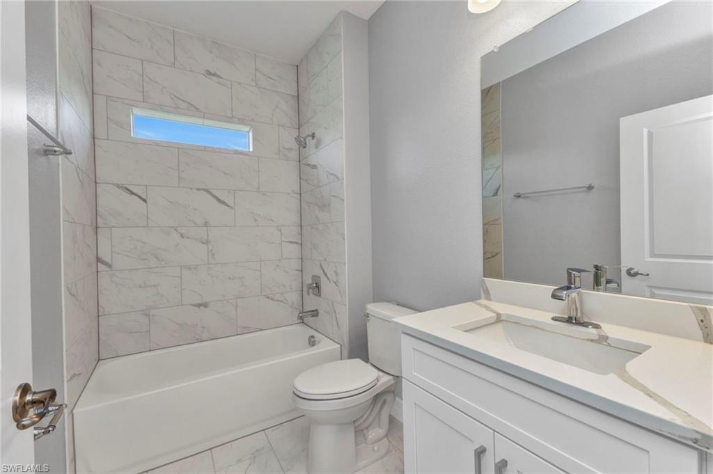 ROTONDA LAKES - Residential