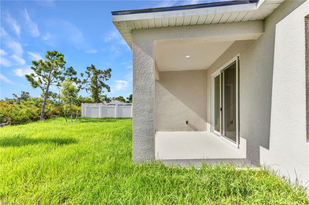 ROTONDA LAKES - Residential