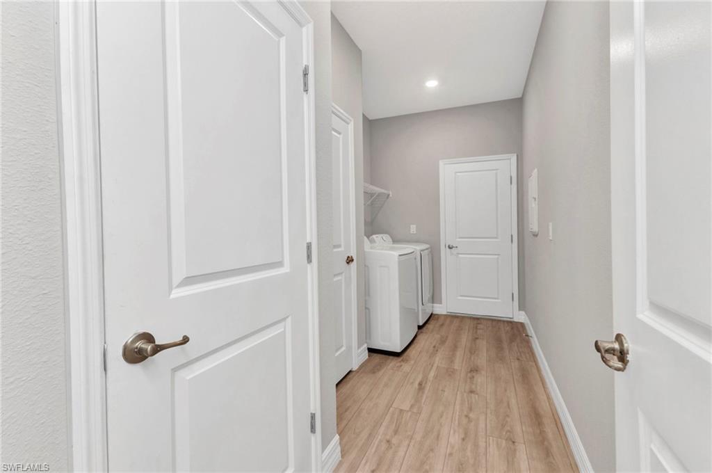 ROTONDA LAKES - Residential