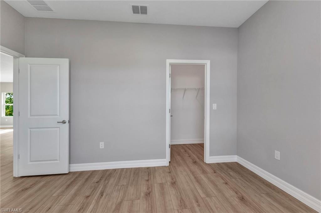 ROTONDA LAKES - Residential