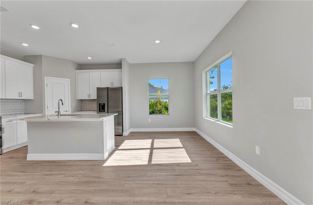 ROTONDA LAKES - Residential