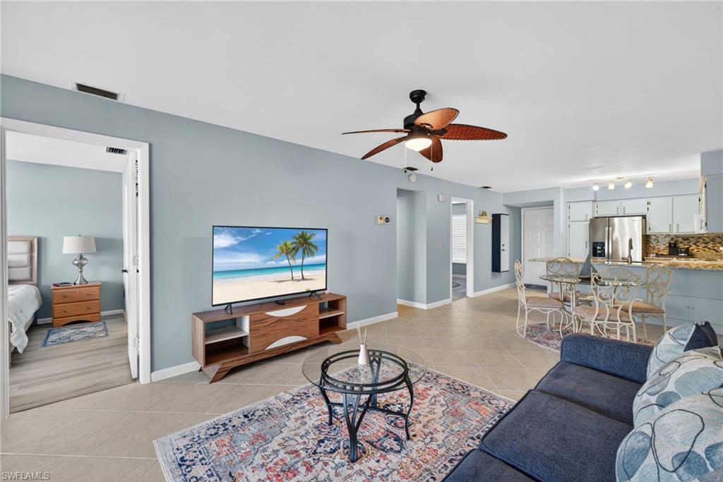 ROYAL HAWAIIAN CLUB - Residential