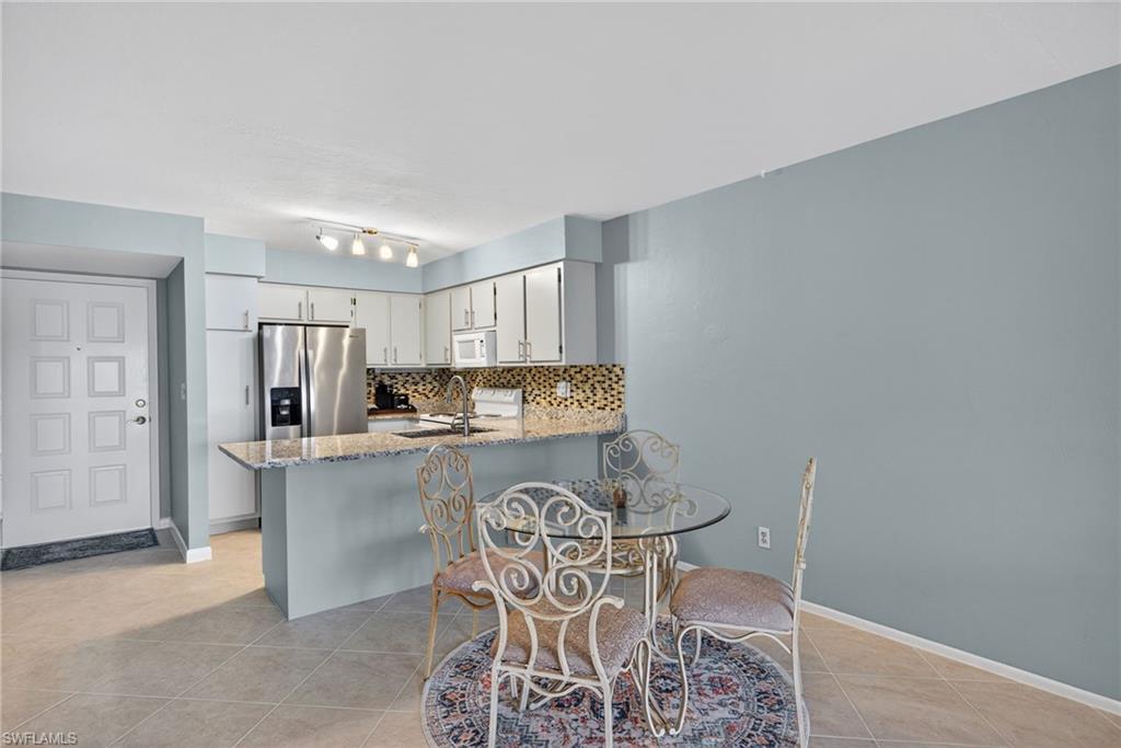 ROYAL HAWAIIAN CLUB - Residential