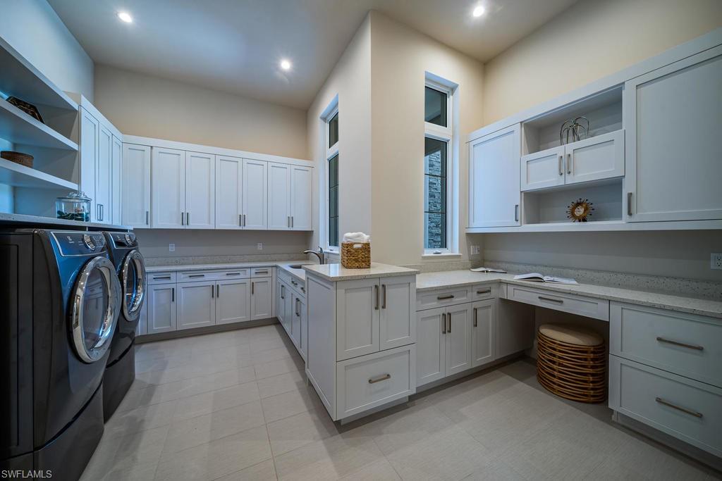 PINE RIDGE - Residential