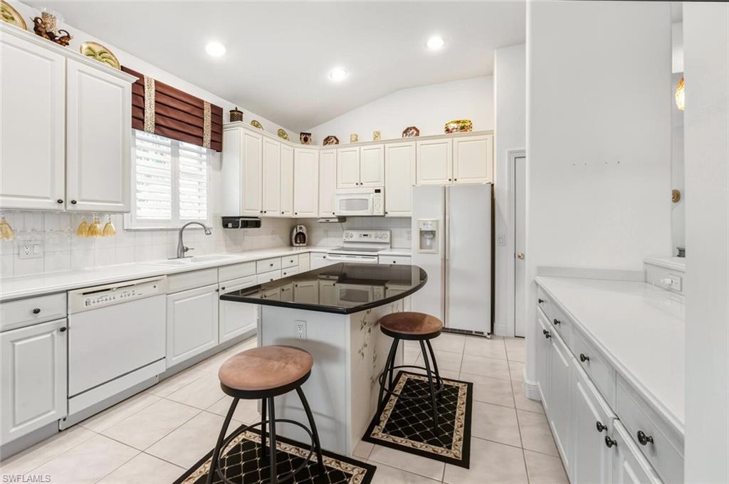 JULIANA VILLAGE - Residential