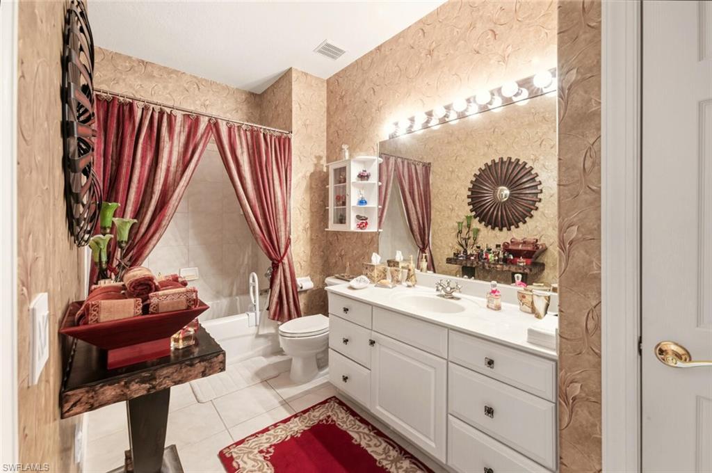 JULIANA VILLAGE - Residential