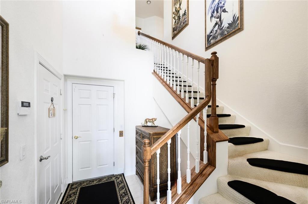 4959 Shaker Heights Ct CT 202