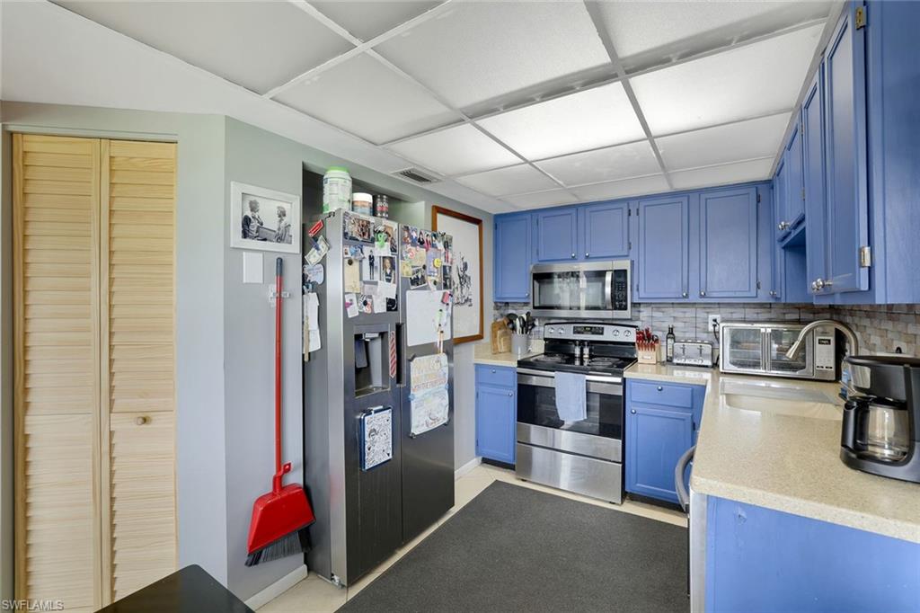 TROPIC SCHOONER APTS - Residential