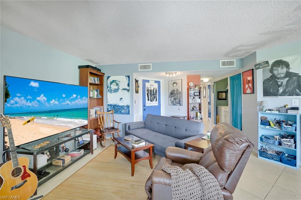 TROPIC SCHOONER APTS - Residential