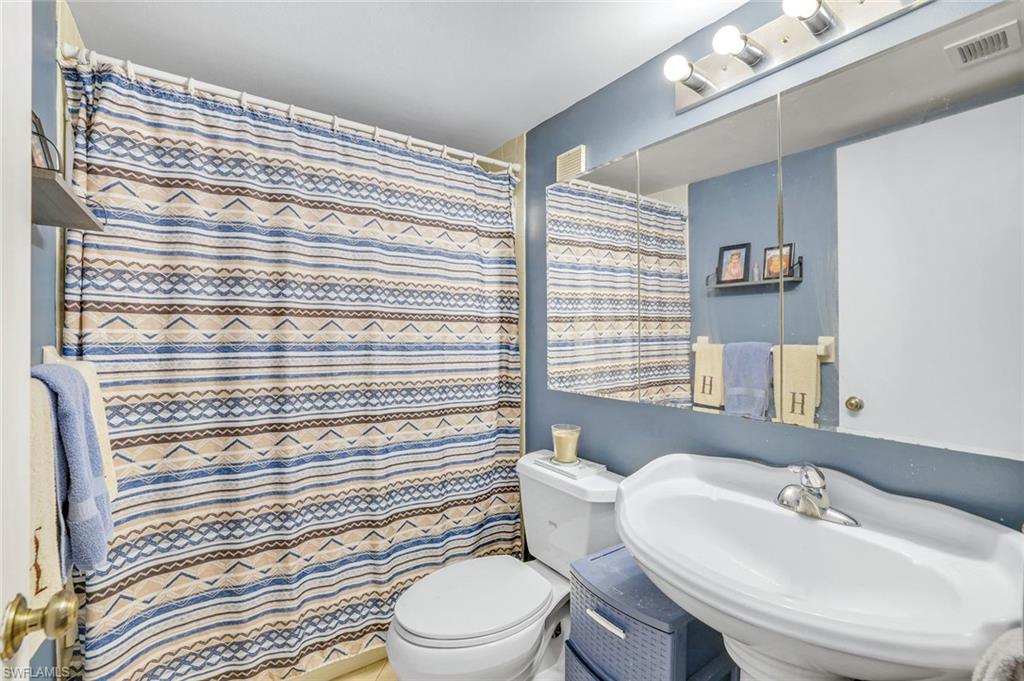 TROPIC SCHOONER APTS - Residential