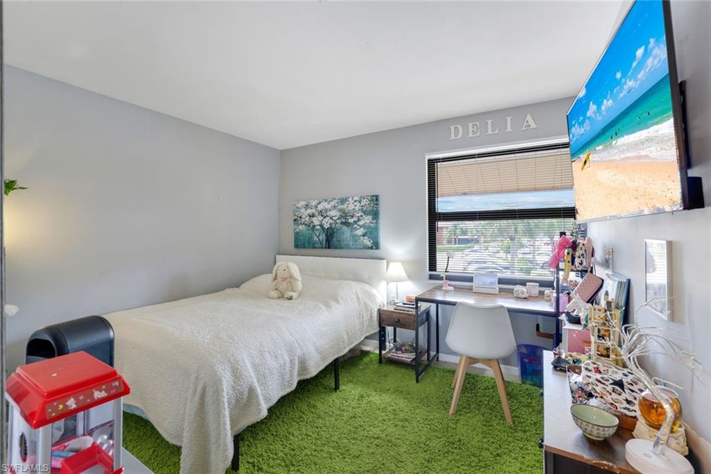 TROPIC SCHOONER APTS - Residential