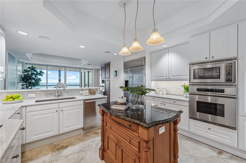 BILTMORE AT BAY COLONY - Residential