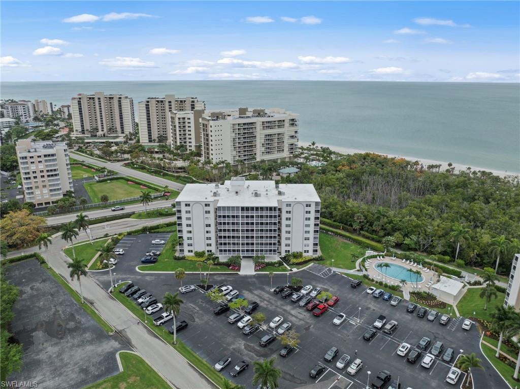 VANDERBILT TOWERS - Residential