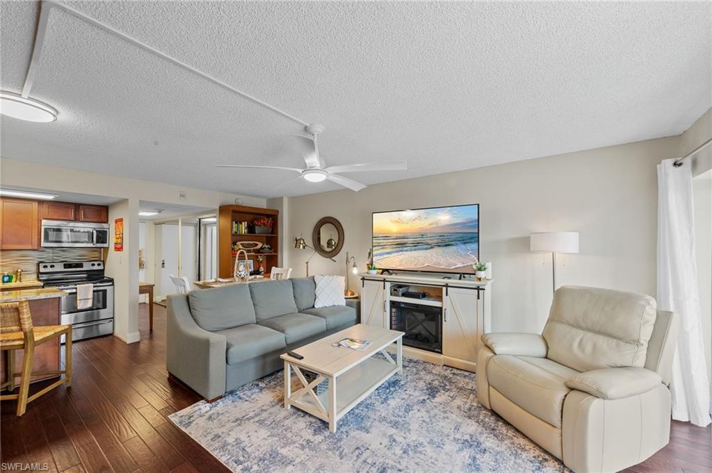 VANDERBILT TOWERS - Residential