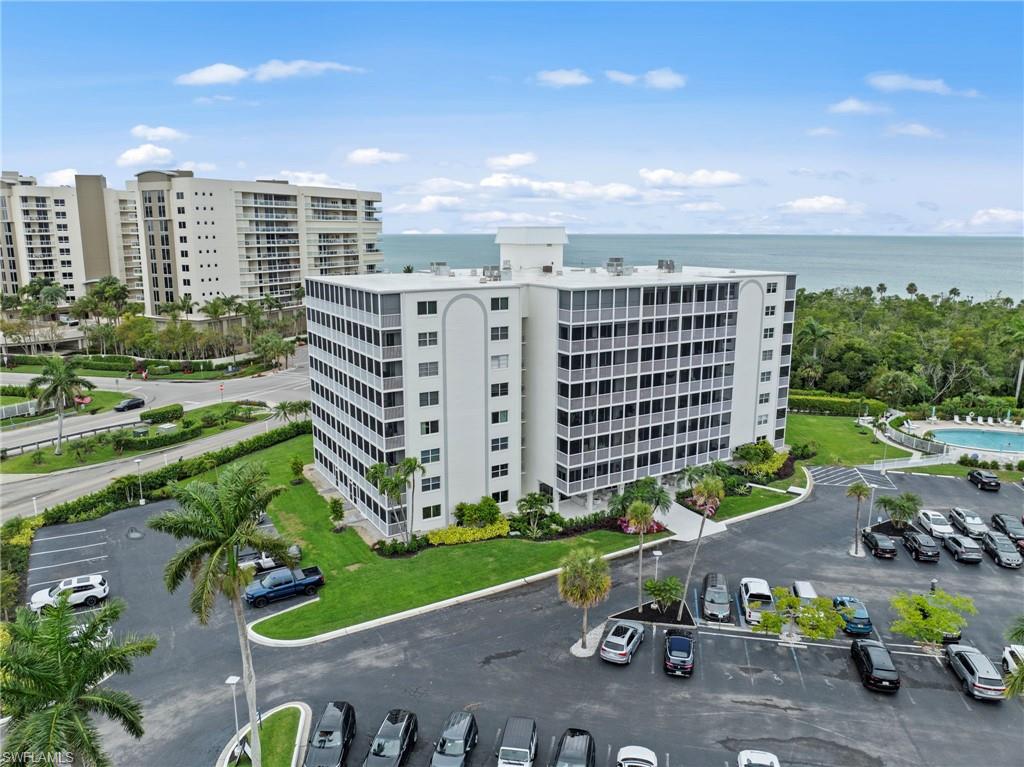 VANDERBILT TOWERS - Residential