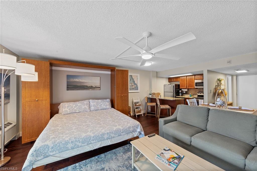 VANDERBILT TOWERS - Residential