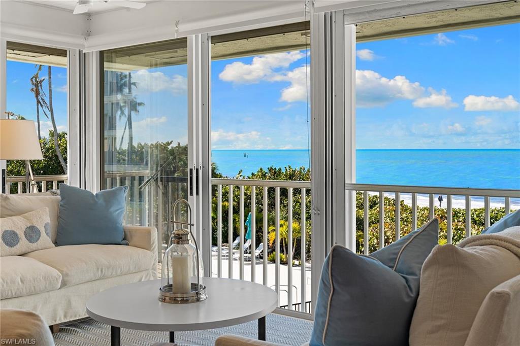 CLOISTERS OF NAPLES - Residential