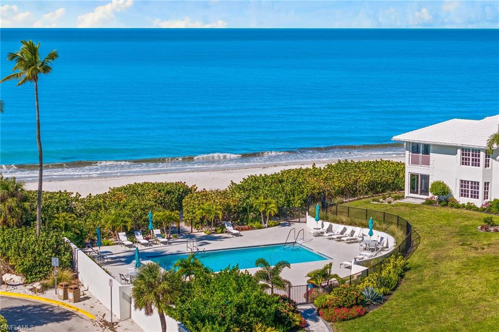 CLOISTERS OF NAPLES - Residential