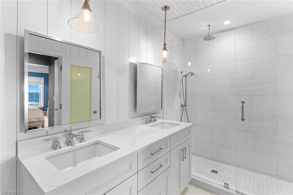 CLOISTERS OF NAPLES - Residential