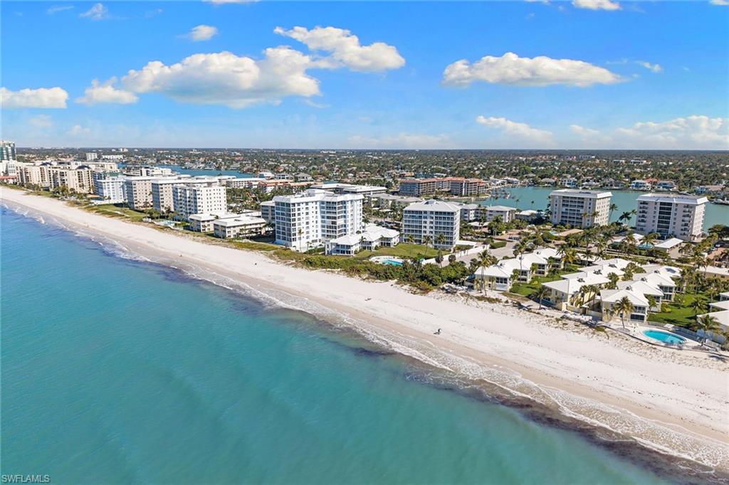 CLOISTERS OF NAPLES - Residential