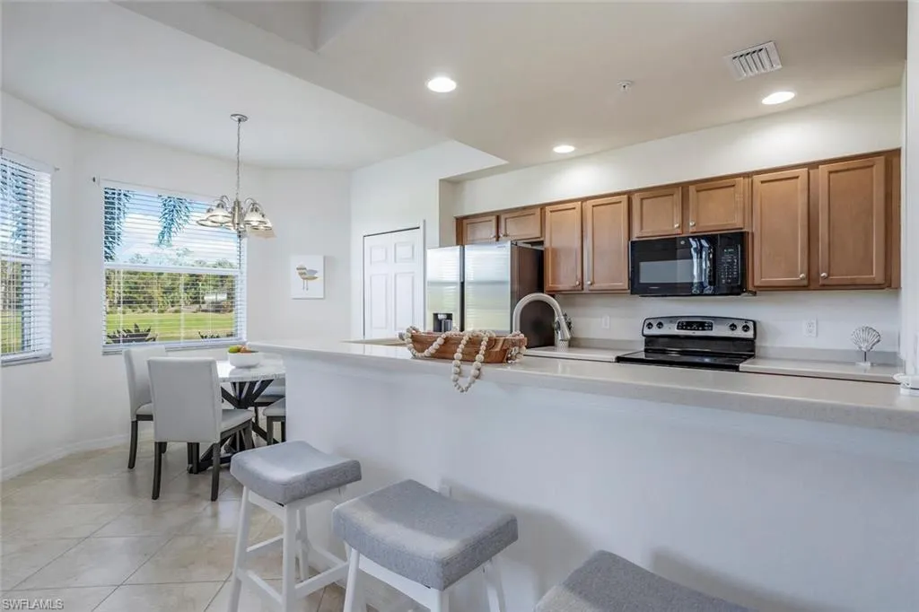 Naples, Florida 34120, United States, 2 Bedrooms Bedrooms, ,2 BathroomsBathrooms,Residential,Active,27921