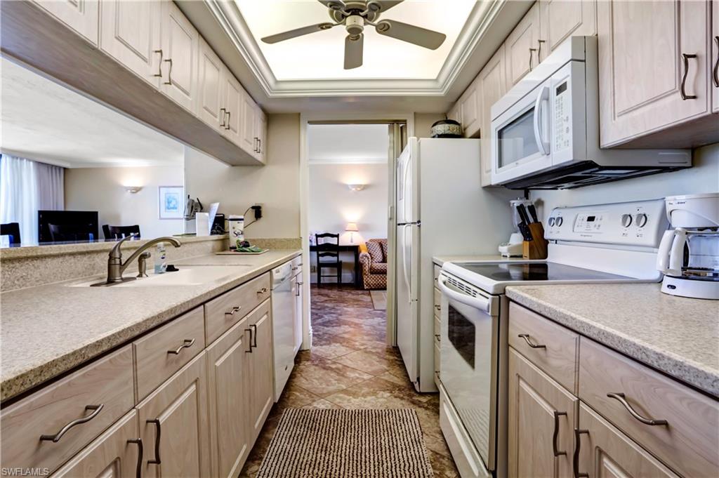 SUNDIAL OF SANIBEL - Residential