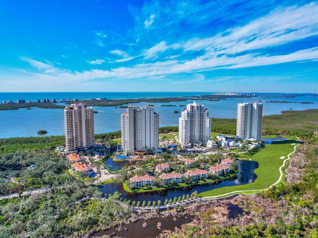 ESPERIA SOUTH - Residential