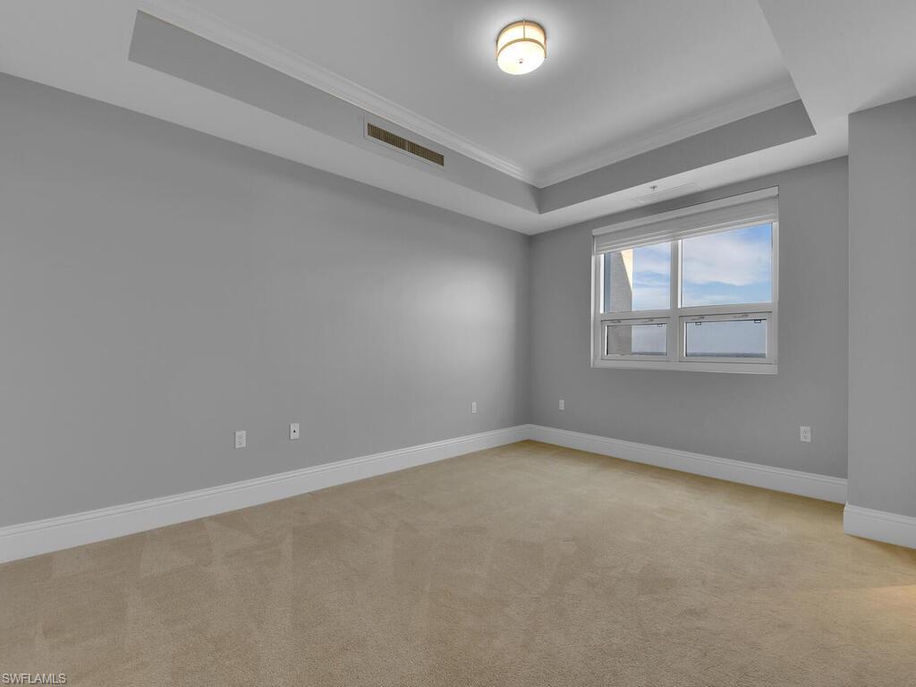 ESPERIA SOUTH - Residential