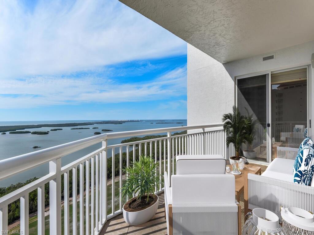 ESPERIA SOUTH - Residential