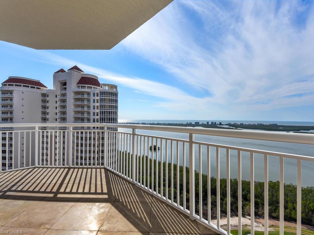 ESPERIA SOUTH - Residential