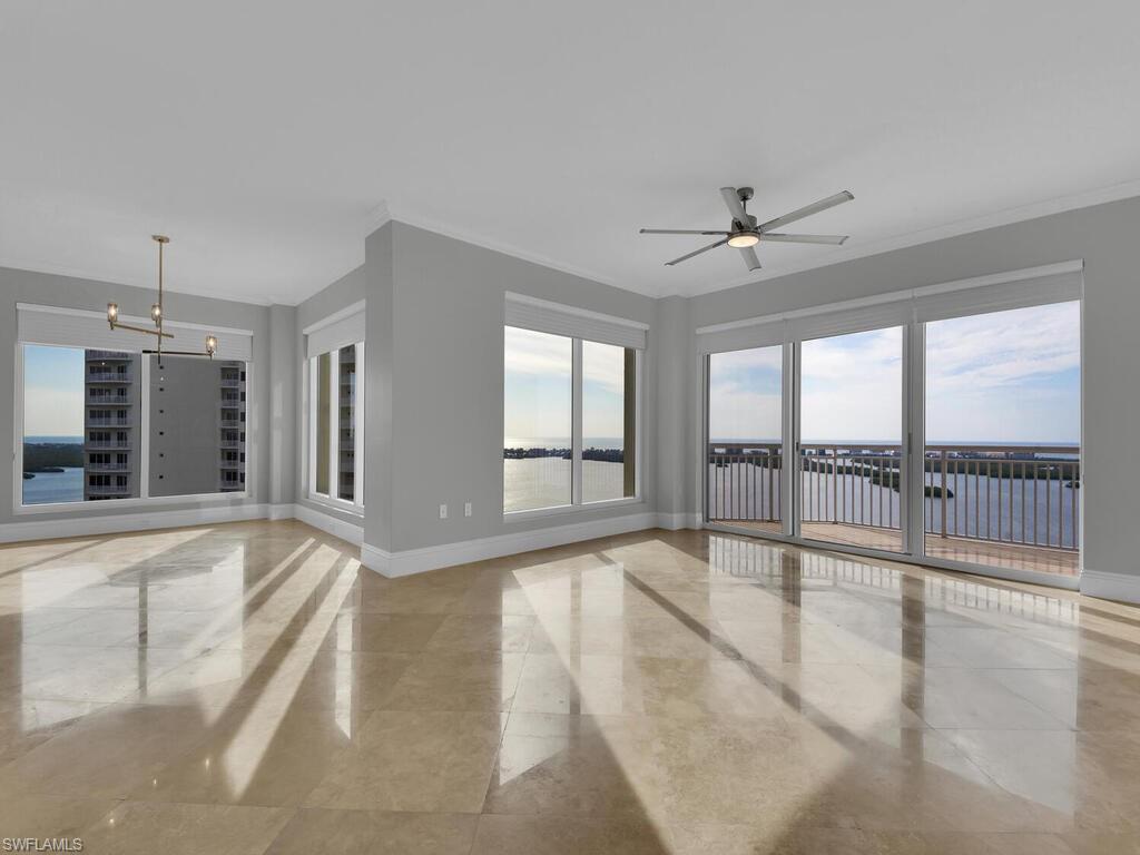 ESPERIA SOUTH - Residential