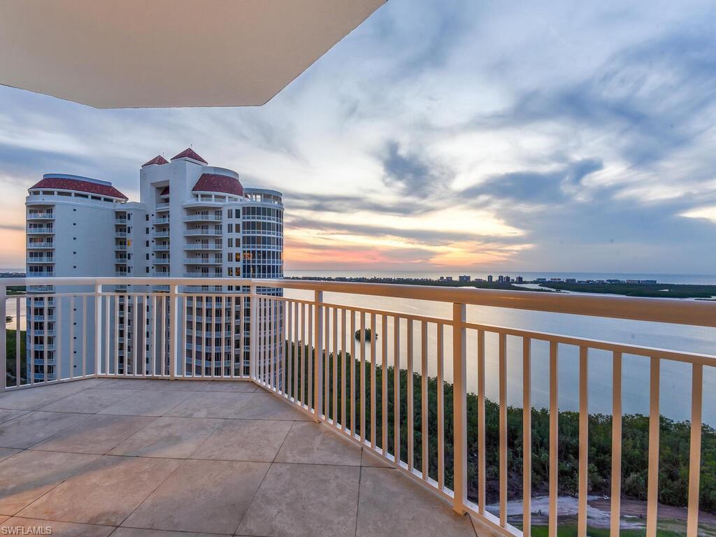 ESPERIA SOUTH - Residential