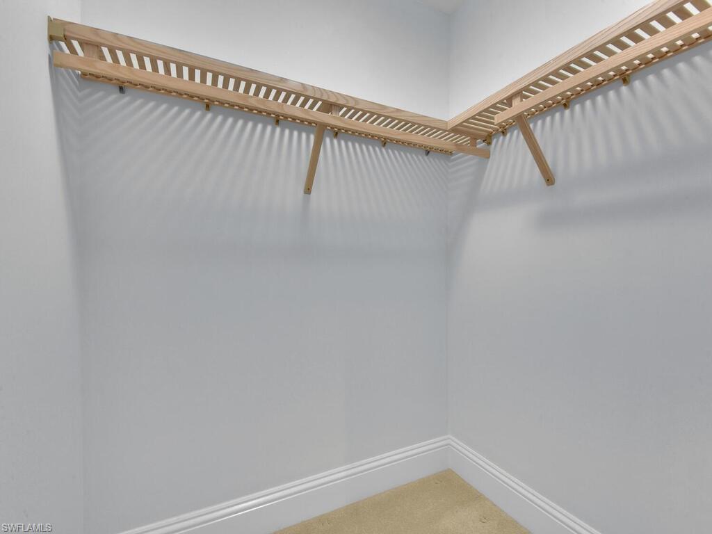 ESPERIA SOUTH - Residential