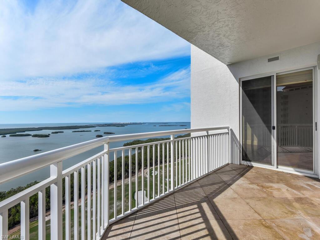 ESPERIA SOUTH - Residential