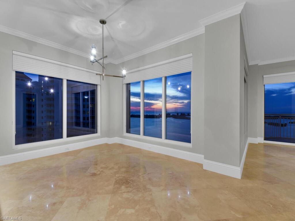 ESPERIA SOUTH - Residential