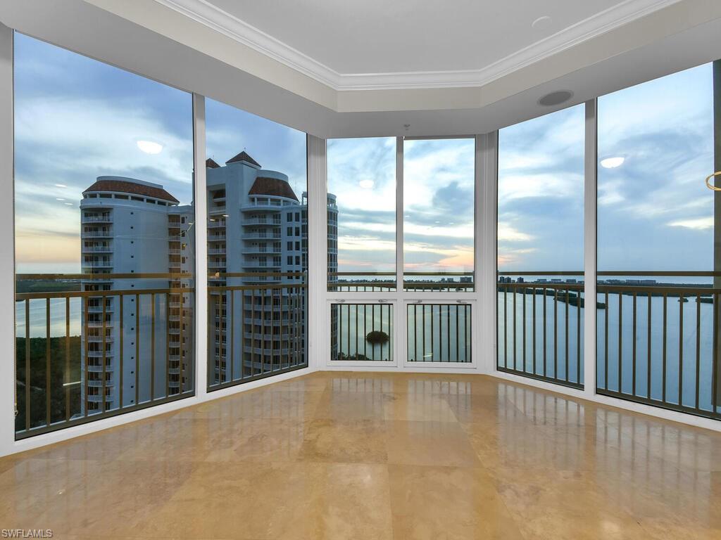 ESPERIA SOUTH - Residential