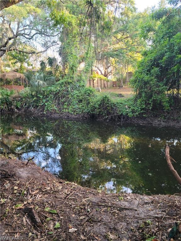 NORTH FORT MYERS - Land