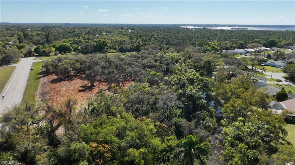 NORTH FORT MYERS - Land