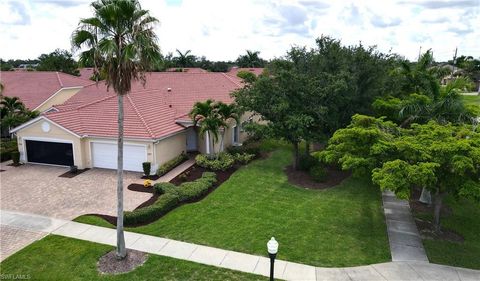 Townhouse in PUNTA GORDA FL 327 Monaco DR 40.jpg