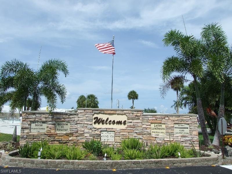 PINE ISLAND COVE - Land