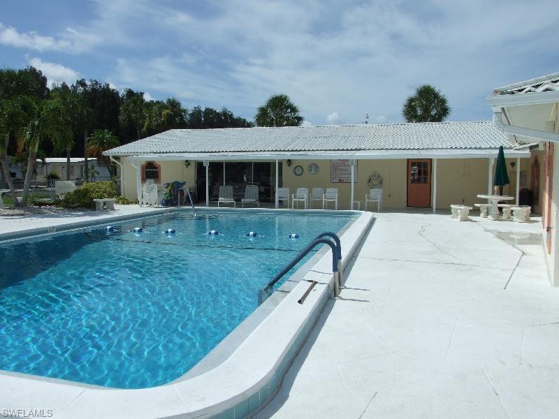 PINE ISLAND COVE - Land